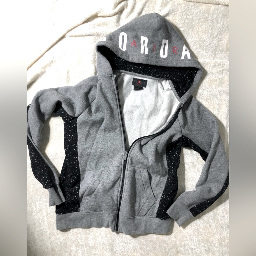Size large Jordan hoodie